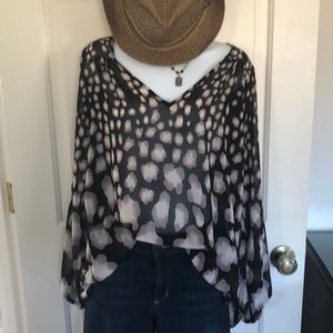 Sheer blouse M